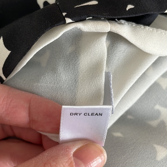 Banana Republic 100% silk dress - Picture 8 of 8